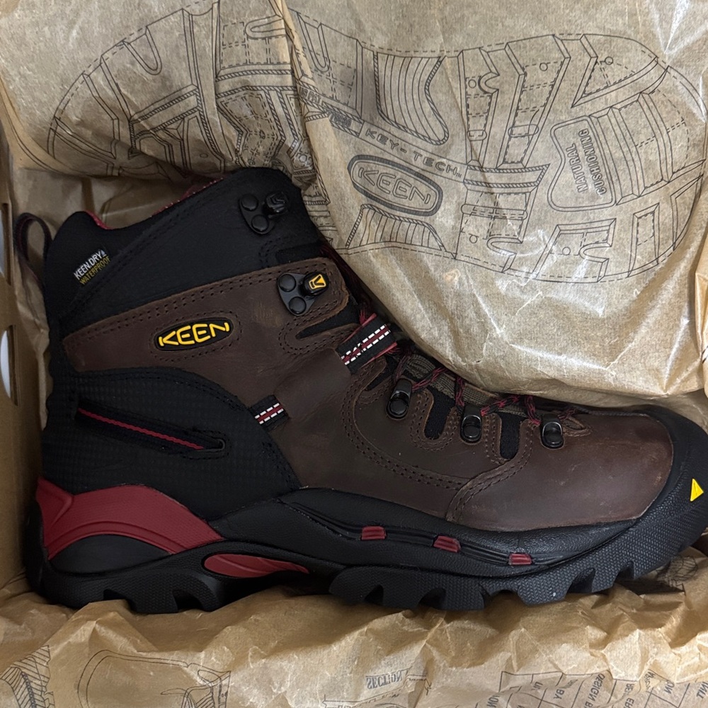 KEEN Men's Brown and Red Hiking Boots